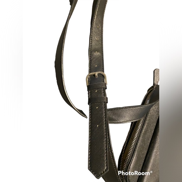 NWOT Guess Purse - Picture 9 of 9